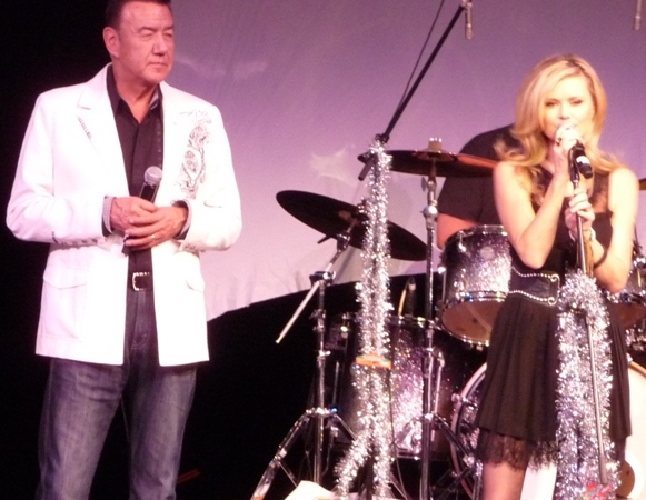 Tom Jackson, Beverley Mahood © 2014